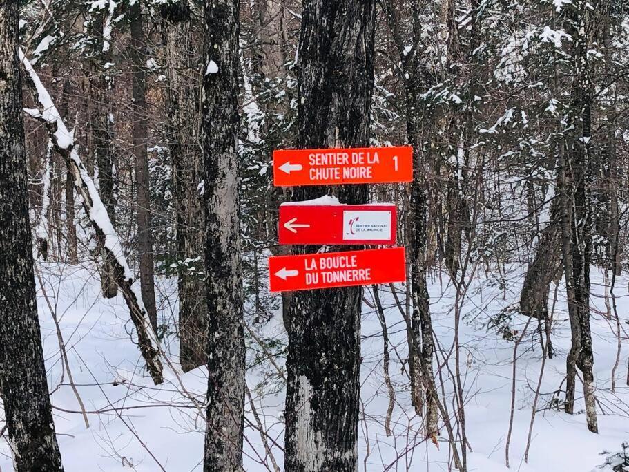 サン・タレクシ・デ・モン Chalet Falaise By Chalets Nabuヴィラ エクステリア 写真